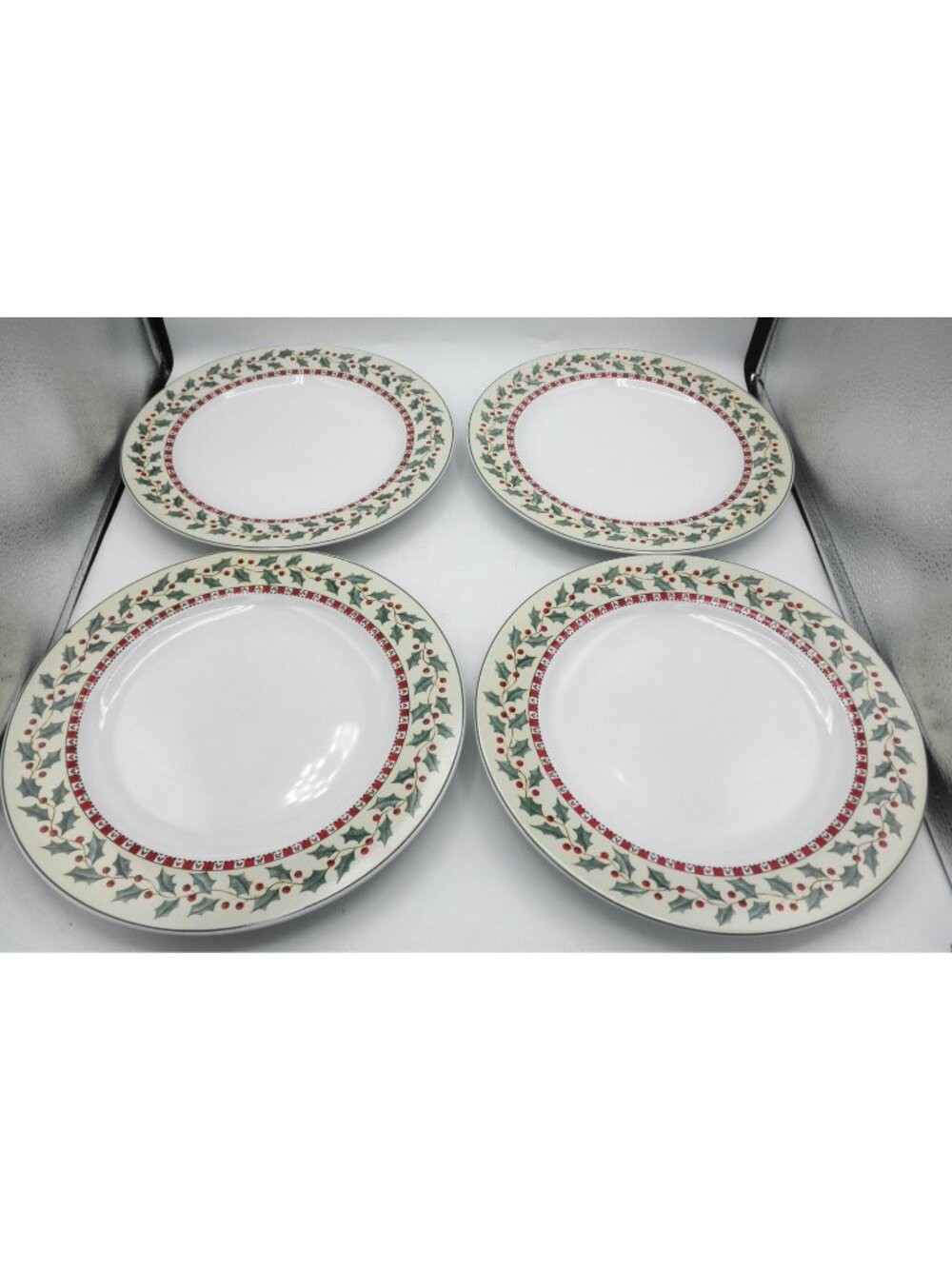 Christmas Bears by Sakura 11 Inch Dinner Plates Set of 4 Pattern Code: SAKCHB